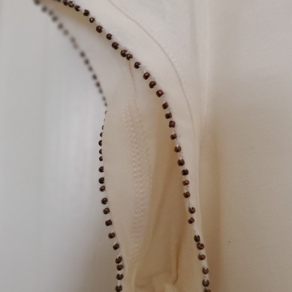 Reba sz Large Blouse with Beading Design - Picture 3 of 5